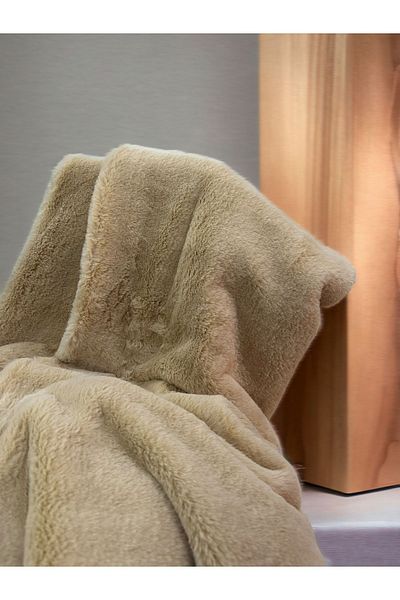 PLUSH STUDIO Zp Toscana 800 Gr, Εισαγόμενο Μπεζ Κρεμ βελούδινο ύφασμα 100x150cm Rabbt Textile Home Textile