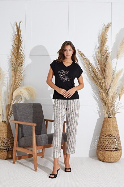 Sevim Жіночий короткий чорний піжамний комплект C4T8N6O51