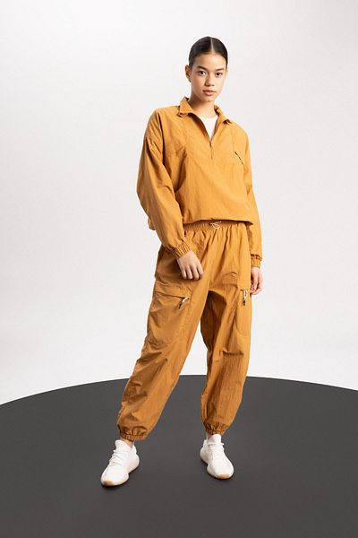 DeFacto DeFactoFit Jogginghose mit lockerer Passform und zwei Taschen, Jogger-Bein, Standardgröße, B4214AX24SP