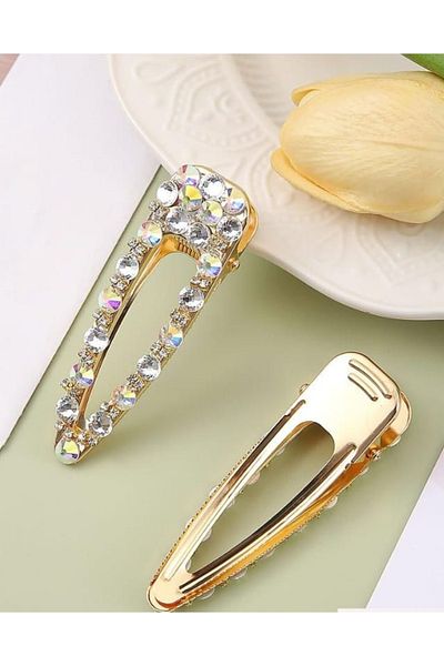 Efna Store 2-Piece Zircon Stone Gold Color Open Triangle Shaped Collet Buckle (2 pieces)