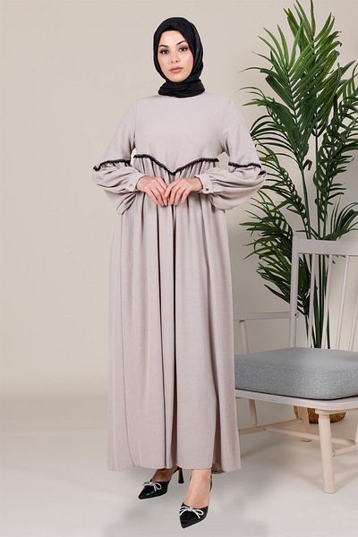 Beyza Ρόμπα κύκνου ριγέ Λεπτομερές μπεζ φόρεμα Hijab 5466