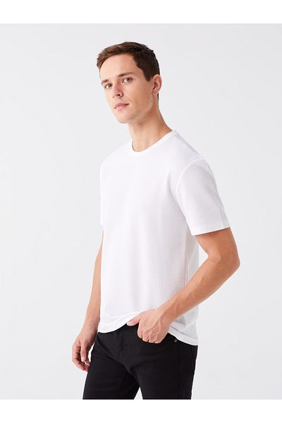 LC Waikiki Kurzärmliges Rundhals-T-Shirt für Herren