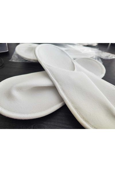 Dilay Buklet 100% Double Use Polyester Towel - Hotel Slippers