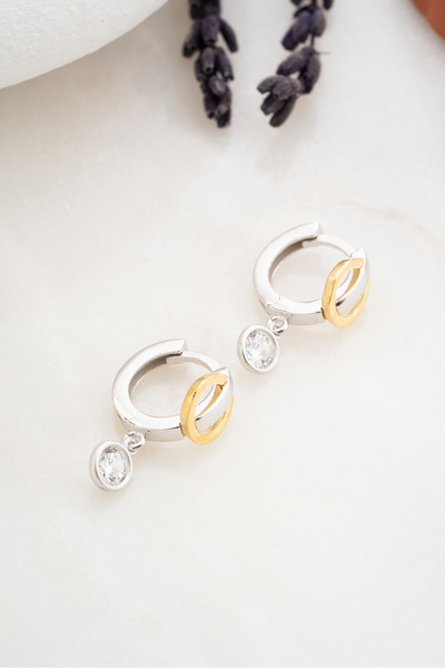 Nereze 925 Ayar Gümüş Rodyumlu Sallantılı 12 mm Tektaş Küpe