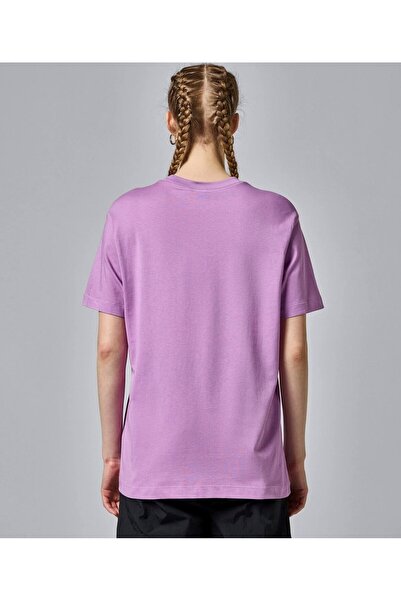 Nike Sportswear Gel-Midi Swoosh Graphic Boyfriend Short-Sleeve Kadın Tişört