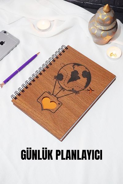 markcat Caiet de planificare zilnică cu copertă din lemn cu design cu baloane - Agenda fără timp - Caiet de planificare nedatat - A5