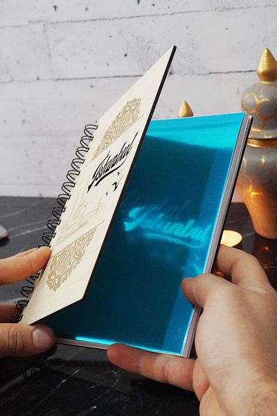 markcat Истанбул, писана книга с дървени корици - неограничен дневен ред - дневник - тефтер A5
