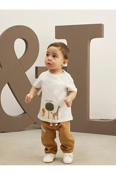 Maya And Luca Motif Embroidered T-shirt and Pants Set