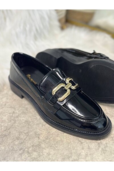 İmerShoes Black Patent Leather Loafer - Women's Loafers with Low Heel, Chain, Oval Toe 100