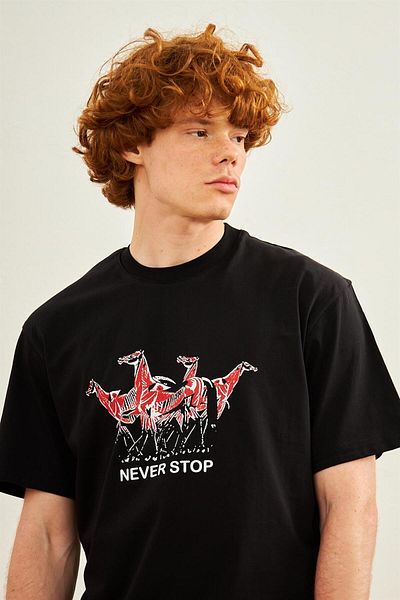 Danger Men's Horse Printed Oversize T-shirt Black