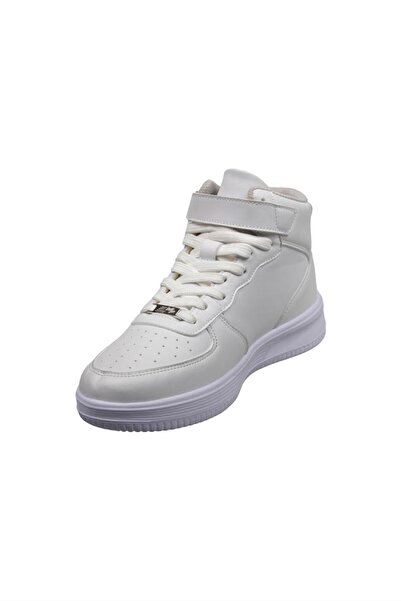 M.P. Чоловік Білий депутат