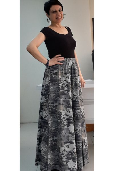 Mertcan Butik Fustă din viscoză din 6 piese cu model trandafiri afumat, cu talie elastică