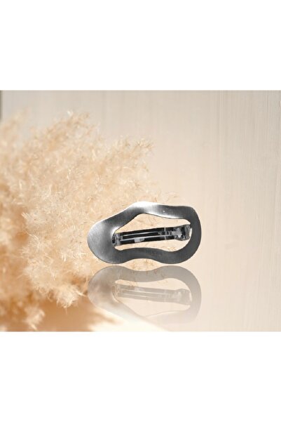 QUEENVİP Asymmetric Automatic Hair Clip - Metal