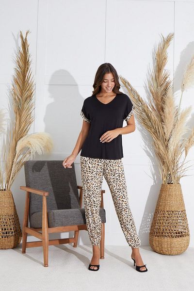 Sevim Women's Short Sleeve Black Pajamas Set C8T1N6O51