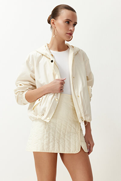 Trendyol Collection Oversize Ecru Thin Windbreaker - Twoss24mo00001
