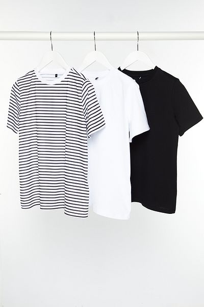 Trendyol Collection Basic-T-Shirt mit Rundhalsausschnitt, schwarz-weiß-schwarz gestreift, gestrickt, 3er-Pack – TWOSS20TS0146