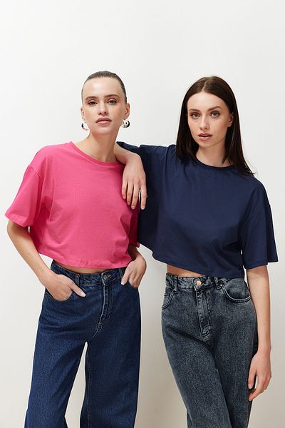 Trendyol Collection Sötétkék-Fukszia 2 csomag 100% Pamut Relax/Kényelmes Cut Crop Kötött póló TWOSS24TS00224