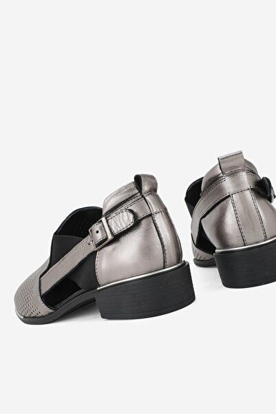 TUNAELLİ KADIN SİYAH NİKEL HAKİKİ DOĞAL DERİ 36-41 NUMARA TOKALI BABET