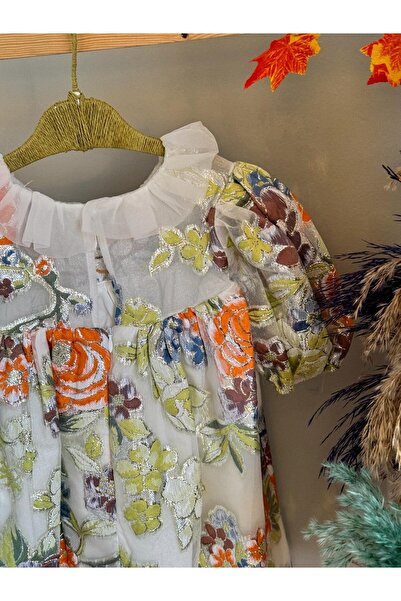 Gogakidz Beyaz Renk Bahar Temalı Parlak Çiçekli Kız Çocuk Elbise