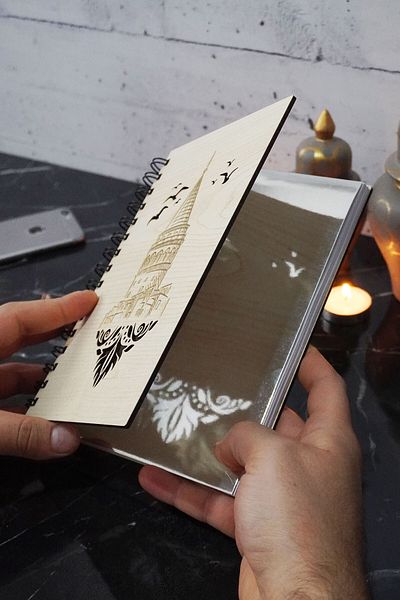 markcat Galata Tower Design Journal Planner με ξύλινο κάλυμμα - Αναλώσιμο χωρίς ημερομηνία - A5 Unlimited Planner