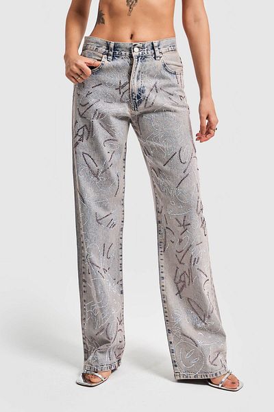 its basic Women's Tint Jeans Loose Fit Denim with Shiny Stones on the Front