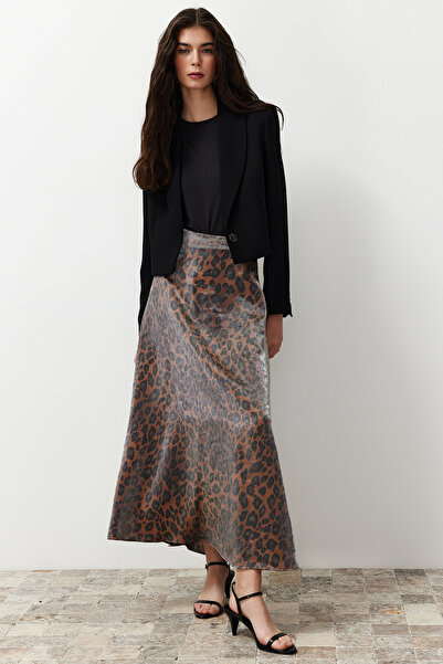 Trendyol Modest Brown Leopard Patterned Satin Woven Skirt TCTSS24EE00014