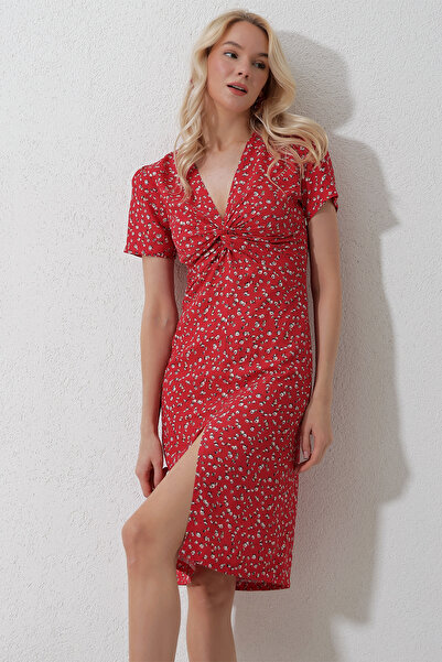 Trend Alaçatı Stili Női piros V-nyakú elöl csomózott virágmintás szőtt ruha Alc-X11741