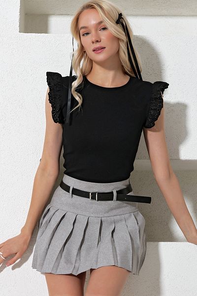 Trend Alaçatı Stili Schwarze Guipure-Camisole-Bluse mit Rundhalsausschnitt und Ärmeln für Damen ALC-X11824