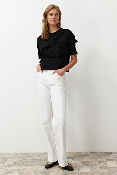 Trendyol Collection Černé 100% tlusté bavlněné tričko s volánky a pohodlným střihem s krátkým rukávem TWOSS24TS00232