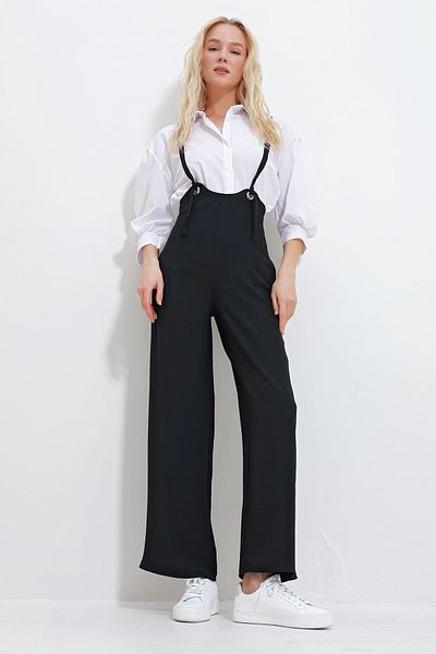 Trend Alaçatı Stili Schwarze Damen-Salopet mit verstellbarem Riemen und verstecktem Reißverschluss und doppelter Tasche ALC-X11979