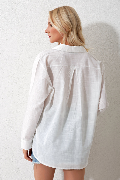 Trend Alaçatı Stili Dámská bílá vyšívaná oversize košile z plamenného plátna ALC-X11924