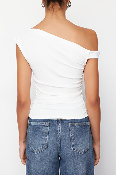 Edit by Trendyol Трикотажна блуза екрю TEDSS24BZ00031