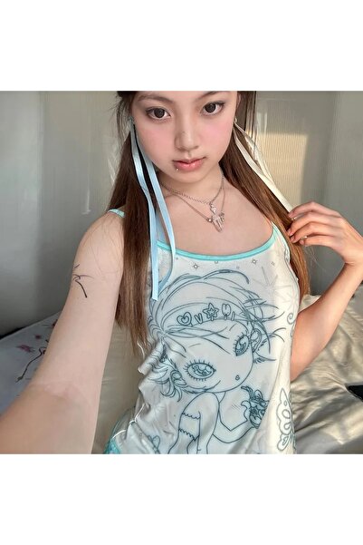 Köstebek Cute Anime Girl İnce Askılı Retro Tişört