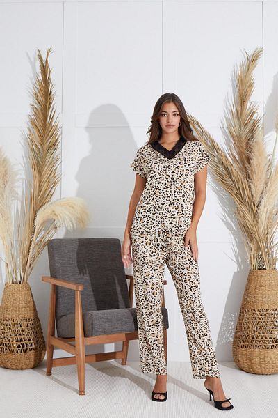 Sevim Women's Short Sleeve Leopard Pajamas Set C7T1N6O51