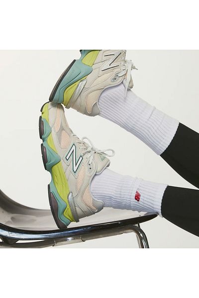 New Balance 9060 Moonbeam Vintage Sneaker Colorful Casual Sneakers
