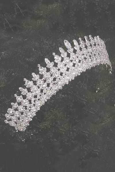 Hayalperest boncuk Princess Bridal Zircon Crown with Shiny Zircon Stone Special Design Bridal Wedding Henna Crown