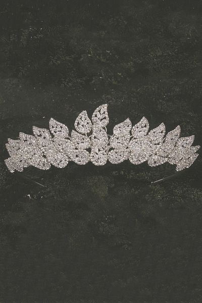 Hayalperest boncuk Zircon Stone Bridal Crown with Eye-Catching Elegance Henna and Costume Crown for Weddings