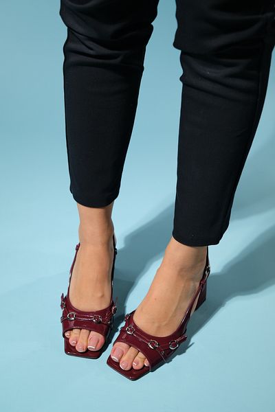 LuviShoes Γυναικεία πέδιλα με χοντρό τακούνι PANDIA Claret Red λουστρίνι