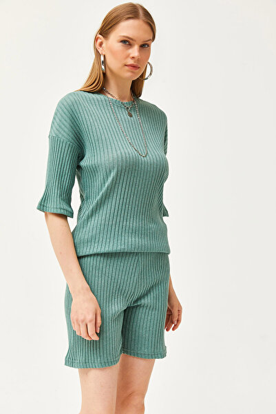 Olalook Women's Green Green Bottom Short Tights Top Loose Blouse Set TKM-19000200