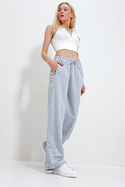 Trend Alaçatı Stili Női szürke dupla zsebes, oldalsó bordás, széles szárú melegítőnadrág ALC-X11984