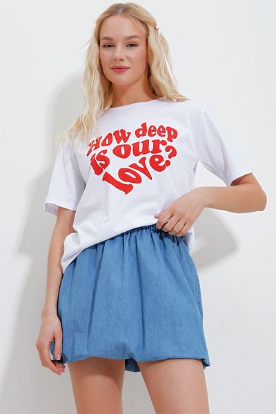 Trend Alaçatı Stili Women's White Crew Neck Front Text Printed Cotton T-Shirt ALC-X11976