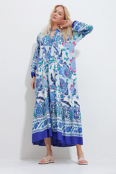 Trend Alaçatı Stili Women's Indigo-Ecru Chief Collar Shawl Patterned Maxi Length Dress ALC-X11593