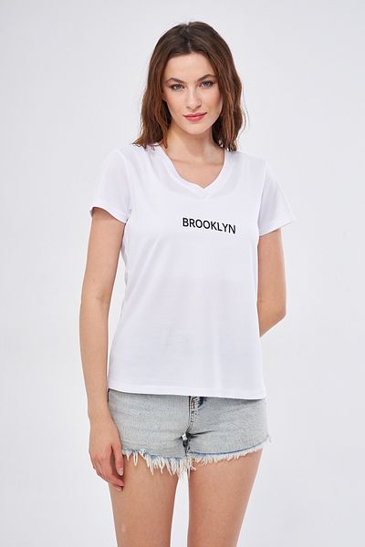 Moda Işık Sports T-shirt White Color V-neck Brooklyn Printed Fabric