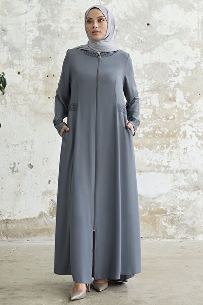 InStyle Ferace with Jewelled Collar and Arm - Gray