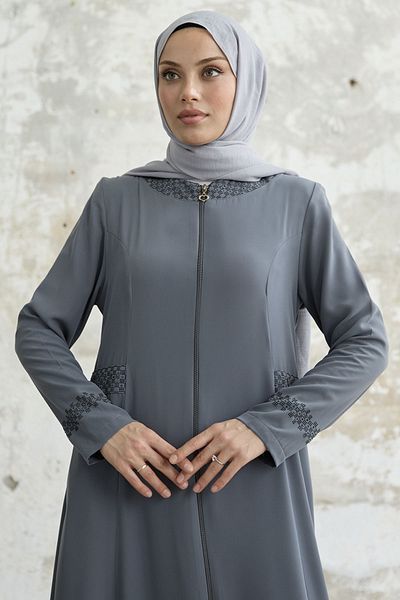 InStyle Ferace with Jewelled Collar and Arm - Gray