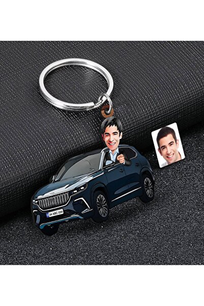 Bk Gift Kişiye Özel Erkek TOGG Figürlü Plakalı Ahşap Karikatür Anahtarlık, TO...