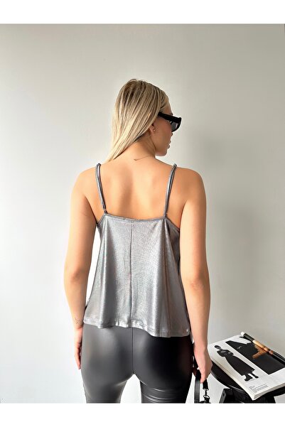 The Suolo Women's Degaje Collar Sandy Luxury Blouse