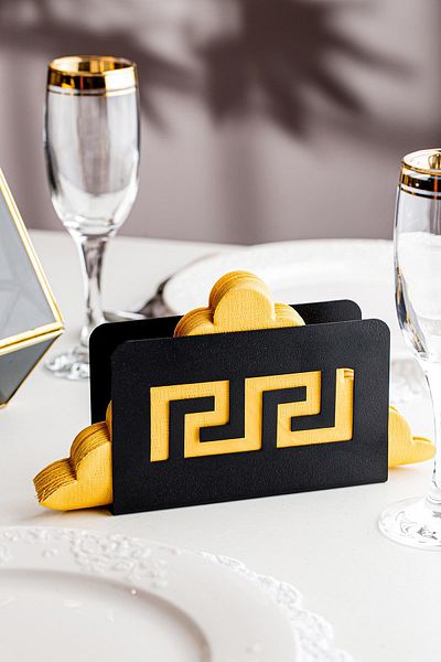 Doreline Labyrinth Motif Desktop Decorative Napkin Holder Towel Holder Black (size:15 X 11)