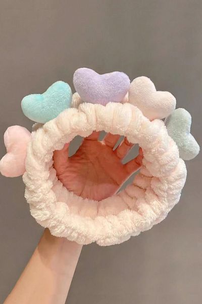 H&E DESIGN Colorful Plush - Heart Makeup and Bath Tape