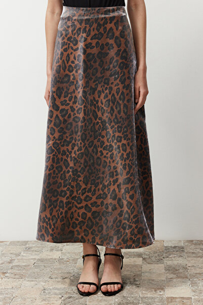Trendyol Modest Brown Leopard Patterned Satin Woven Skirt TCTSS24EE00014